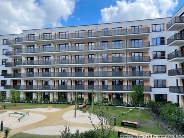 Moderne 3 Zimmer Neubauwohnung mit 2 Bädern und Balkon