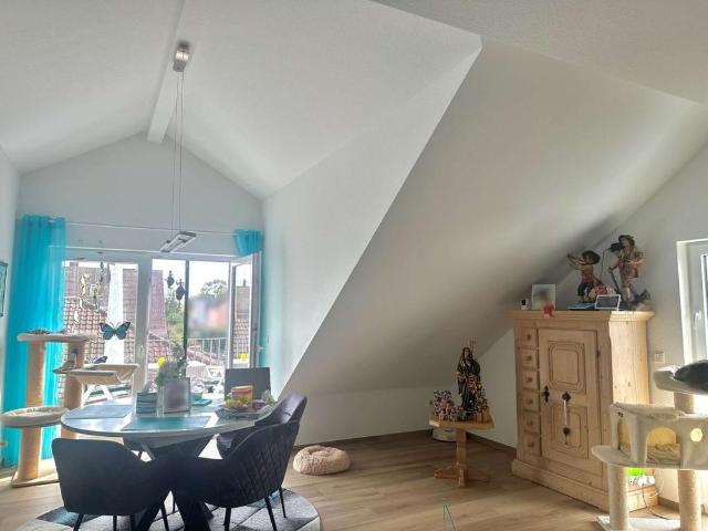 Moderne 3 Zimmer Dachgeschosswohnung in Gießen Lützellinden
