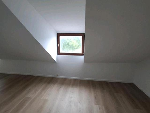 Moderne 3 Zimmer Dachgeschosswohnung in Essen