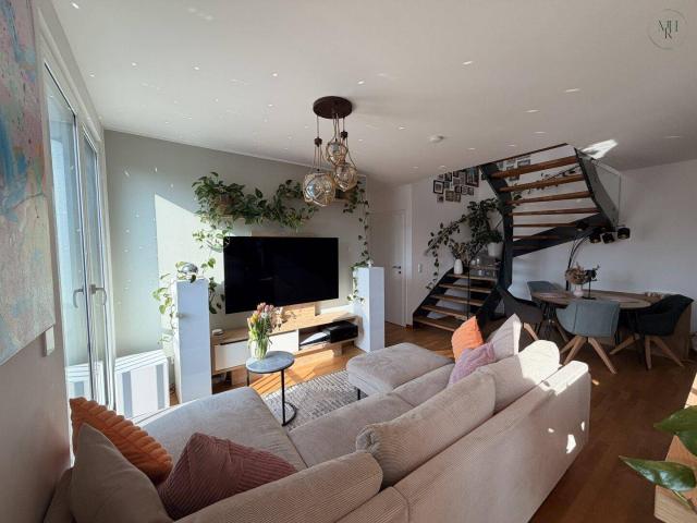 Moderne 3 Zimmer Dachgeschosswohnung mit atemberaubender Dachterrasse