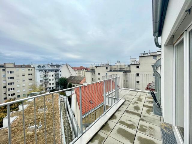 Moderne 3 Zimmer Dachgeschosswohnung mit Terrasse in 1210 Wien zu vermieten