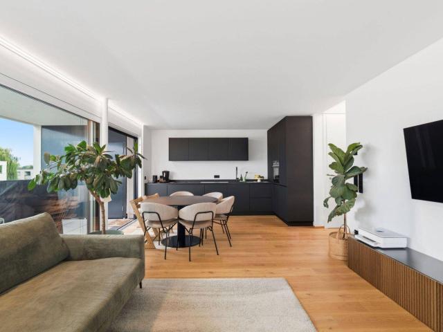 Moderne 3 Zimmer Dachgeschoßwohnung mit Terrasse und Tiefgarage