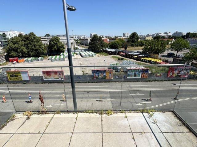 Exklusiver 3 Zimmer Dachgeschoss Neubau mit zwei Terrassen in Bestlage nahe Kagraner Platz