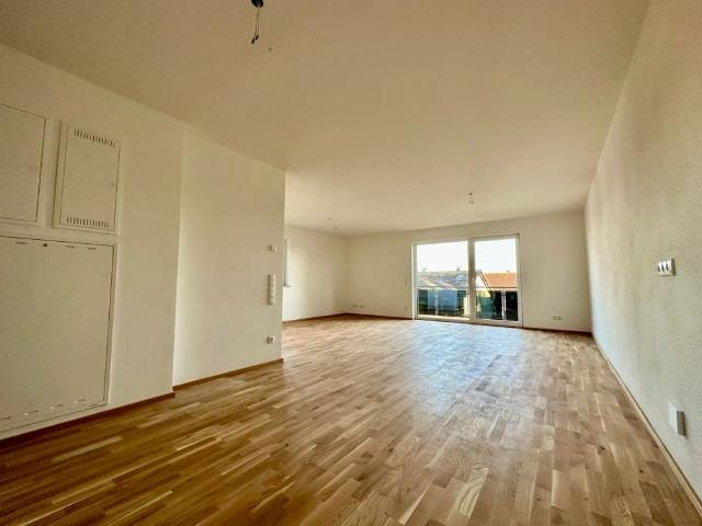 Moderne 3 Zimmer Etagen Wohnung: Effizient, ruhig, mit Balkon, Aufzug und komplett Barrierefrei!