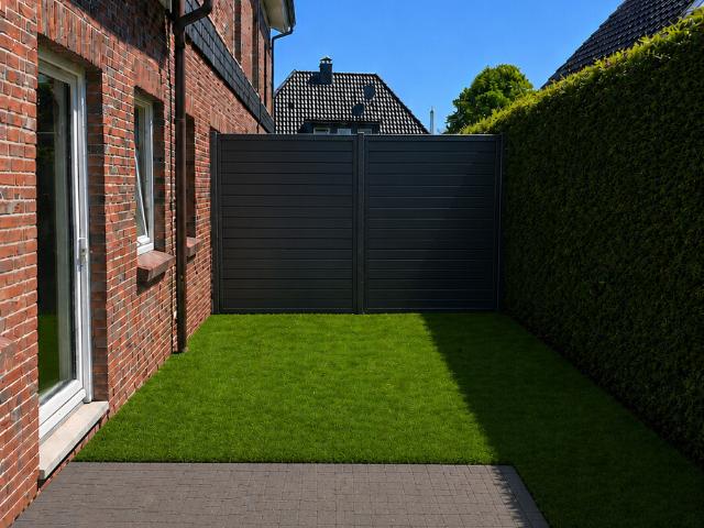 Moderne 3 Zimmer EG Wohnung mit 20m² XXL Terrasse, Fußbodenheizung & Carport / Kernsaniert