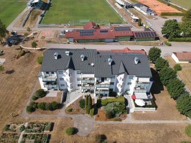 Moderne 3 Zimmer Eigentumswohnung mit Balkon und Garage