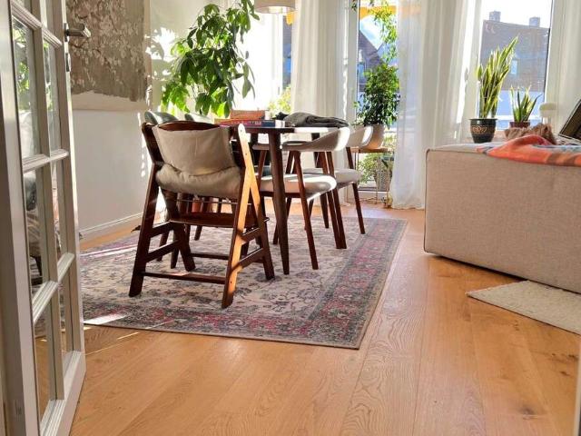 Moderne 3 Zimmer Eigentumswohnung mit Balkon und Tiefgaragenstellplatz in München