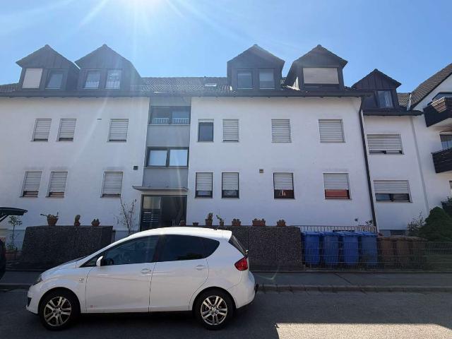 Moderne 3 Zimmer Erdgeschosswohnung, Garage & hochwertiger Ausstattung in Büchenbach