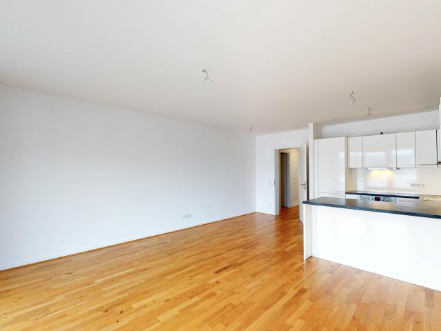 Moderne 3 Zimmer Erdgeschosswohnung mit Terrasse
