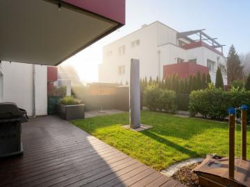 Niedrigenergiehaus! Geförderte 3 Zimmer Gartenwohnung inkl. 2 Garagenplätze im Eigentum