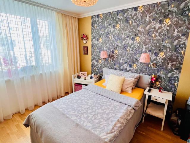Barrierefreie 3 Zimmer Traumwohnung mit Balkon und Garagenplätzen im Komponistenviertel