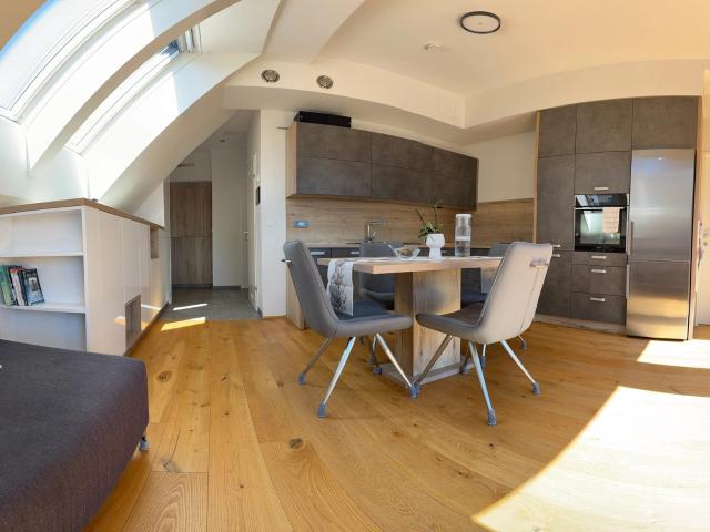 Moderne 3 Zimmer Wohnung / Balkon/Garten/Hitzendorf/Loxone Vollautomatisiert Provisionsfrei