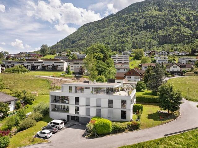 Moderne 3 Zimmer Wohnung, großer Balkon, Gartenzugang, Südlage
