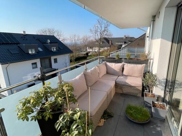 Moderne 3 Zimmer Wohnung KfW 40+ | Carport | Balkon | Aufzug