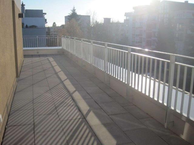 Moderne 3 Zimmer Wohnung in Bonn Ippendorf mit 47m² großer Süd West Dachterrasse