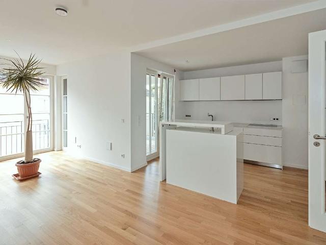 Moderne 3 Zimmer Wohnung in direkter Nähe zum Romanplatz/ Nymphenburg