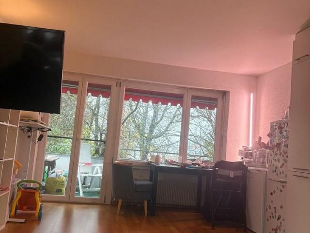 Moderne 3 Zimmer Wohnung in Forch zu vermieten