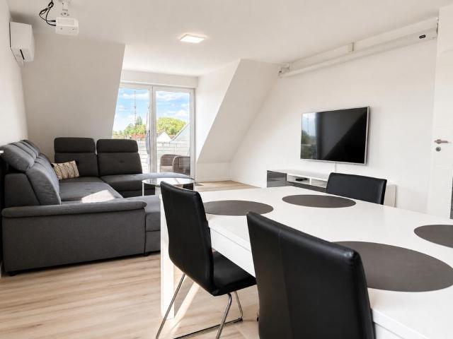 Moderne 3 Zimmer Wohnung m. Wallbox, Klima und Küche in Bestlage!