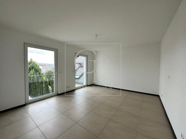 Moderne 3 Zimmer Wohnung mit Moselblick!