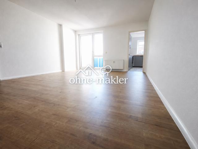 Moderne 3 Zimmer Wohnung mit neuer Einbauküche, Loggia & Tiefgaragenstellplatz in Schlosschemnitz