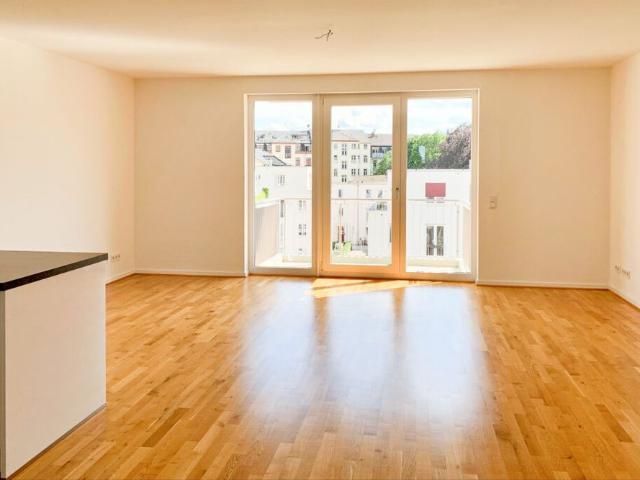 Moderne 3 Zimmer Wohnung mit Balkon