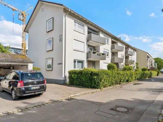 Moderne 3 Zimmer Wohnung mit Balkon