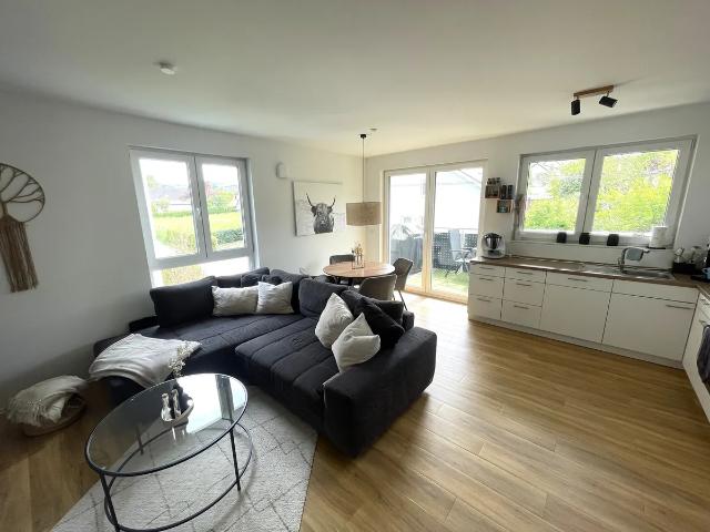 Moderne 3 Zimmer Wohnung mit Balkon