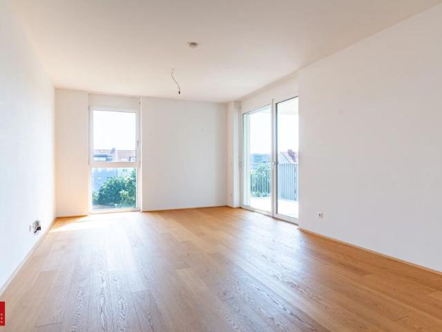 MODERNE 3 ZIMMER WOHNUNG MIT BALKON