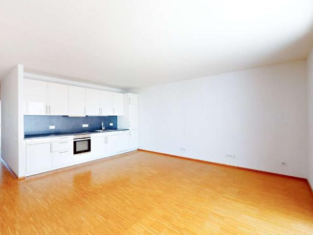 Moderne 3 Zimmer Wohnung mit Balkon
