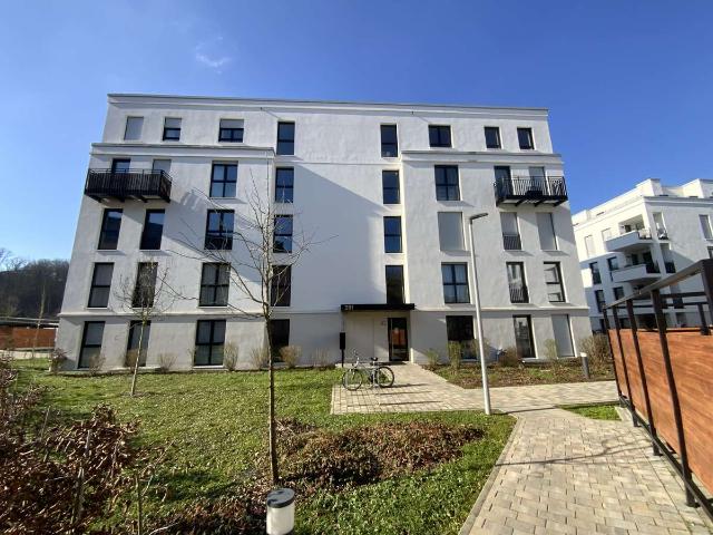 Moderne 3 Zimmer Wohnung mit Balkon
