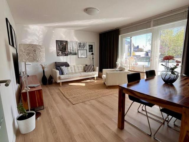 Moderne 3 Zimmer Wohnung mit Balkon 1. OG Friedrichsdorf