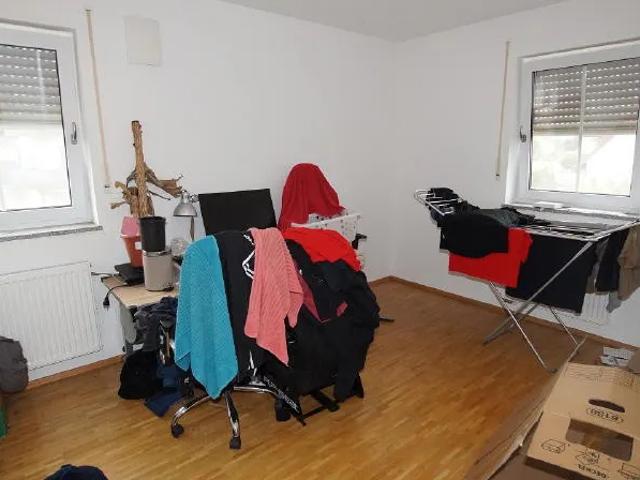 Moderne 3 Zimmer Wohnung mit Balkon