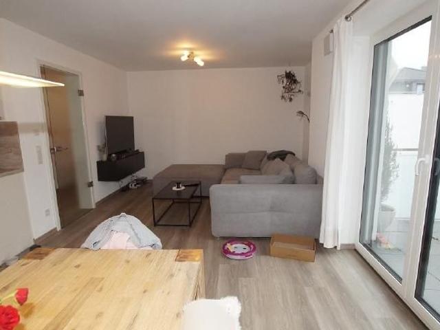 Moderne 3 Zimmer Wohnung mit Balkon und Einbauküche