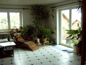 Moderne 3 Zimmer Wohnung mit Balkon und Stellplatz