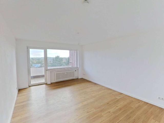 Moderne 3 Zimmer Wohnung mit BALKON und toller Aussicht in Lübeck St. Jürgen
