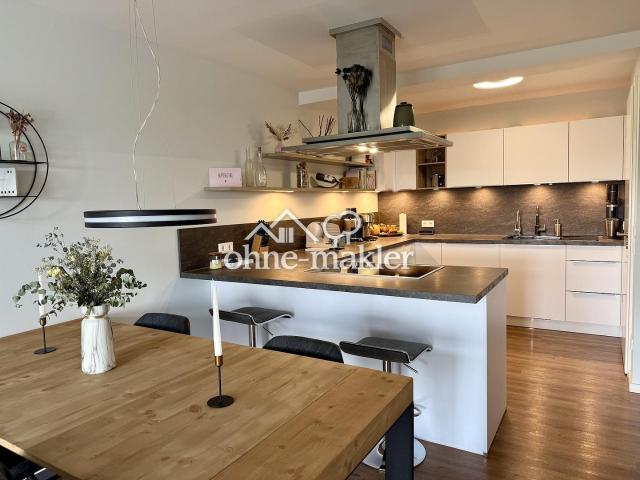 Moderne 3 Zimmer Wohnung mit Balkon, Aufzug, Aussicht mit gehobener Ausstattung