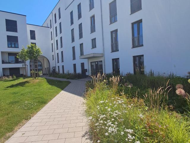 Moderne 3 Zimmer Wohnung mit Balkon. Einziehen und Wohlfühlen!