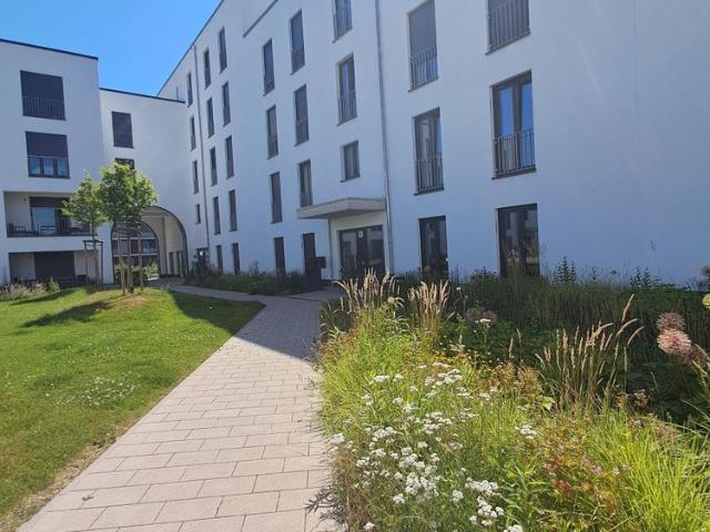 Moderne 3 Zimmer Wohnung mit Balkon. Einziehen und Wohlfühlen!