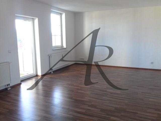 Moderne 3 Zimmer Wohnung mit Balkon ein sehr gepflegtes Haus