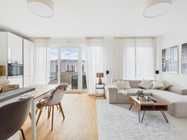 Moderne 3 Zimmer Wohnung mit Balkon, Einbauküche und TG Stellplatz im idyllischen D Unterbach