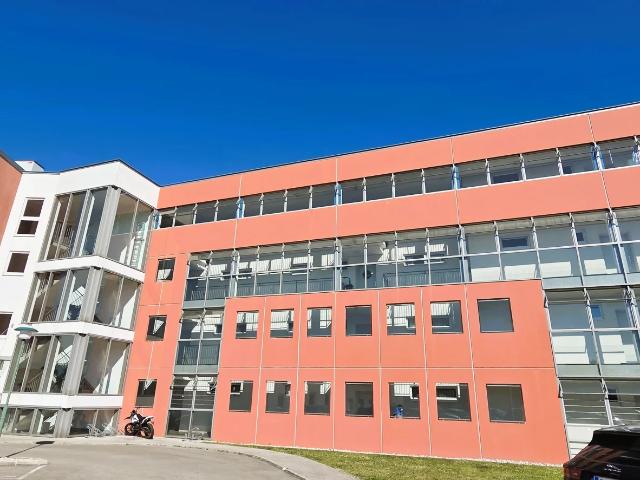 moderne 3 zimmer wohnung mit balkon im zentrum von kottingbrunn