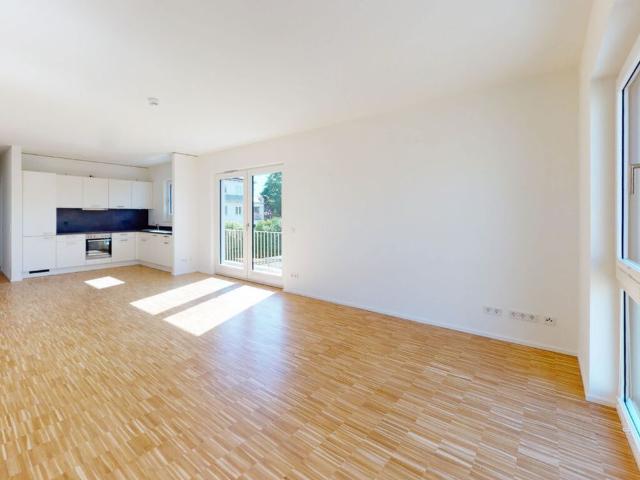 Moderne 3 Zimmer Wohnung mit Balkon im Grünen!