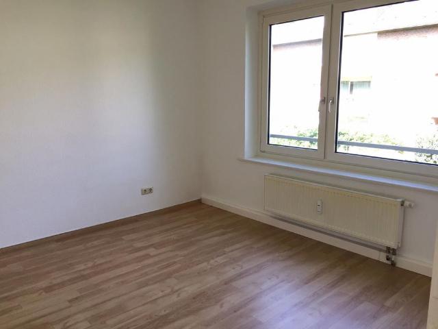 Moderne 3 Zimmer Wohnung mit Balkon in gepflegter Anlage in Hamburg Lohbrügge