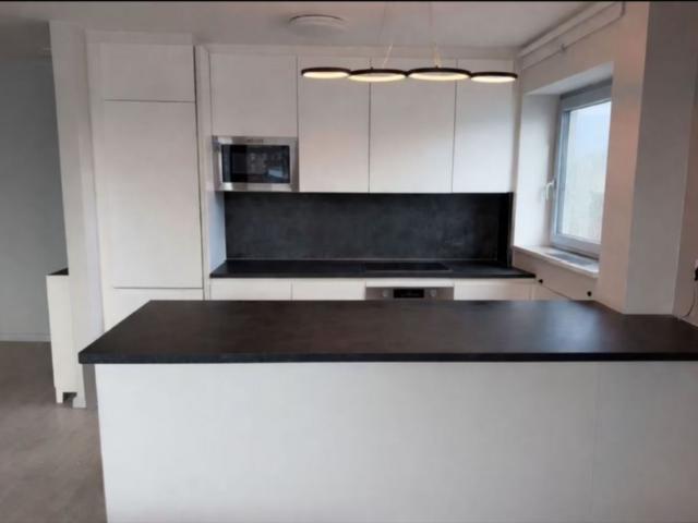 Moderne 3 Zimmer Wohnung mit Balkon in Siemensstadt