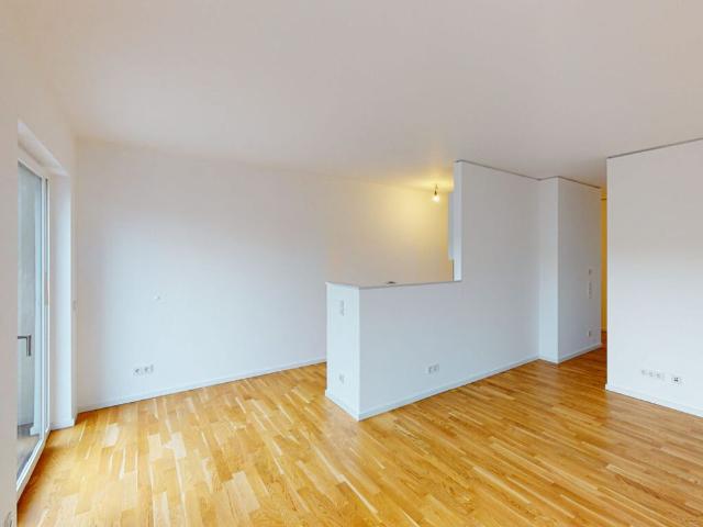 Moderne 3 Zimmer Wohnung mit EBK und Balkon