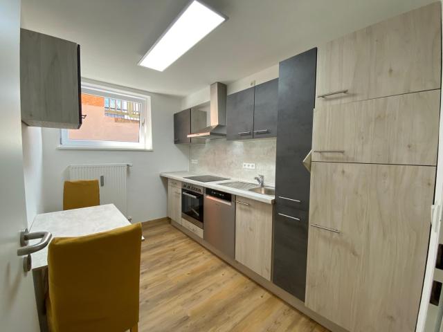 Moderne 3 Zimmer Wohnung mit Einbauküche, Tageslichtbad und Gartennutzung in Regensburg