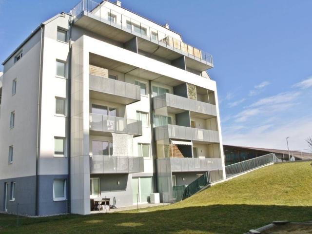 Moderne 3 Zimmer Wohnung mit Freifläche in ruhiger Seitengasse nächst Josefstraße