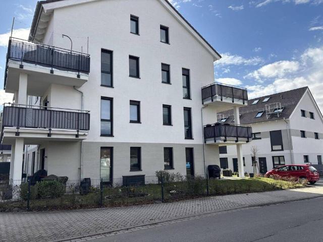 Moderne 3 Zimmer Wohnung mit Garage und Balkon unweit vom Zwenkauer See