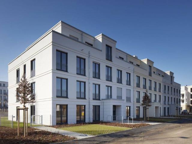 Moderne 3 Zimmer Wohnung mit Loggia