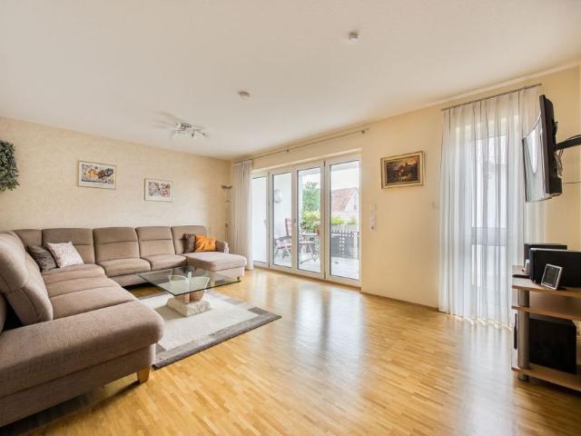 Moderne 3 Zimmer Wohnung mit Süd Balkon, Aufzug und energieeffizienter Wärmepumpe